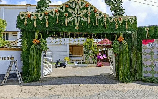 South Indian   Vazhamara Mugappu Service in Bengaluru